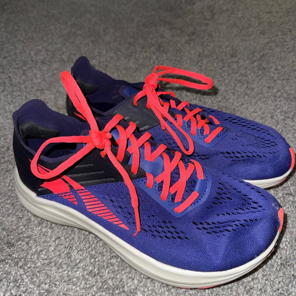 Altra Vanish Carbon road racing shoes